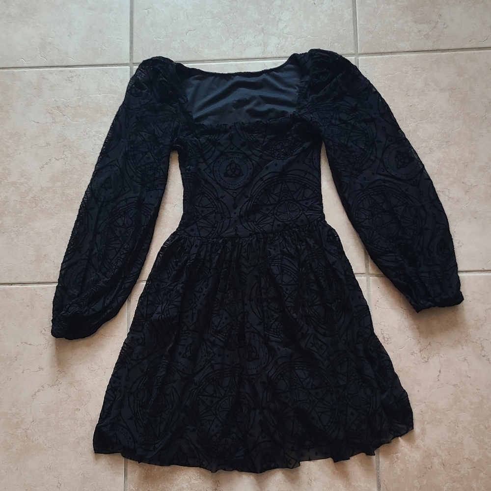 Blackmilk Enchantment Square Neck Dress, XS - Picture 5 of 11